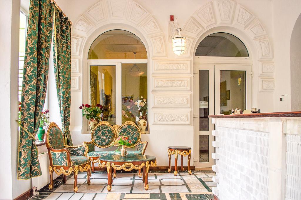 Guest House De Rishelye Одеса Екстериор снимка