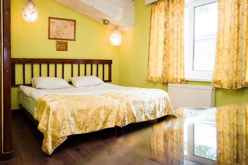 Guest House De Rishelye Одеса Екстериор снимка